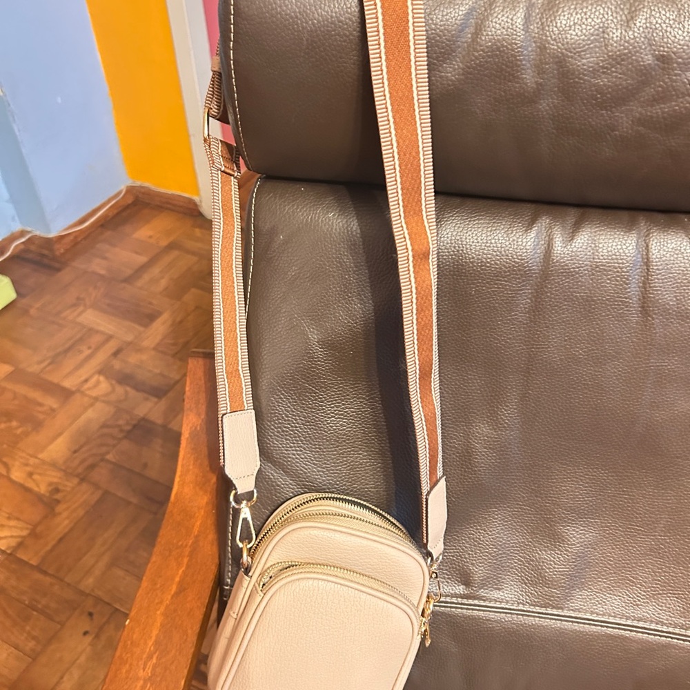 Casual Cream Crossbody Travel Bag